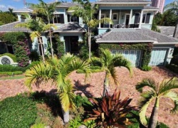 359 Thatch Palm Dr