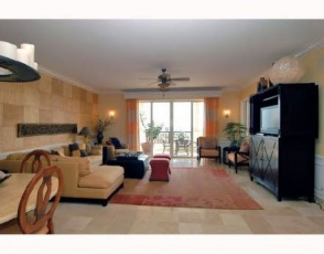 19143 Fisher Island